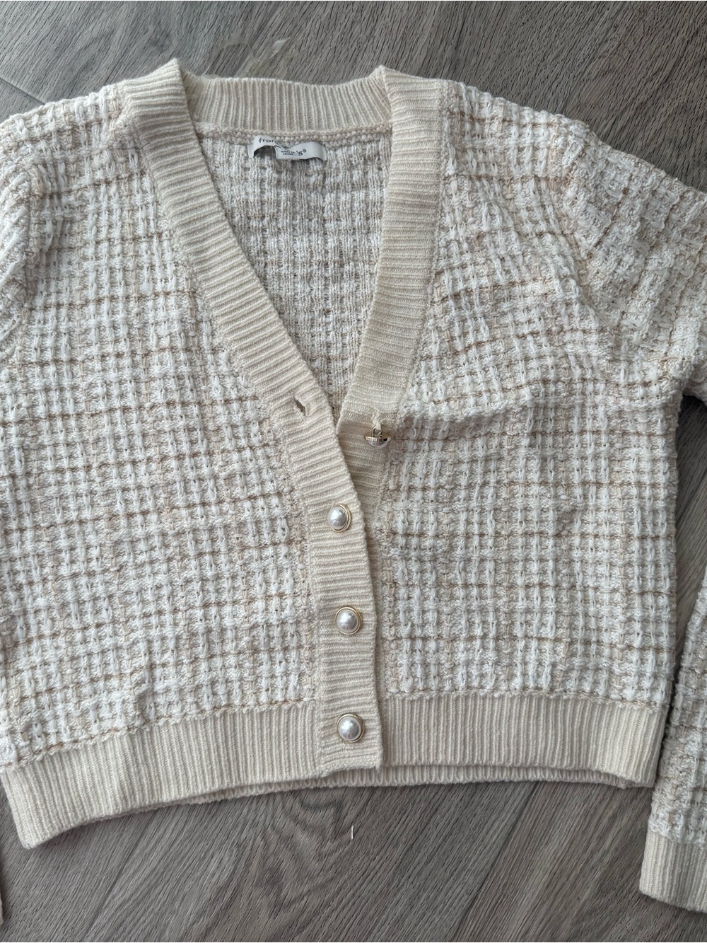 Francesca's Collections Cream Textured Pearl-Button Cardigan